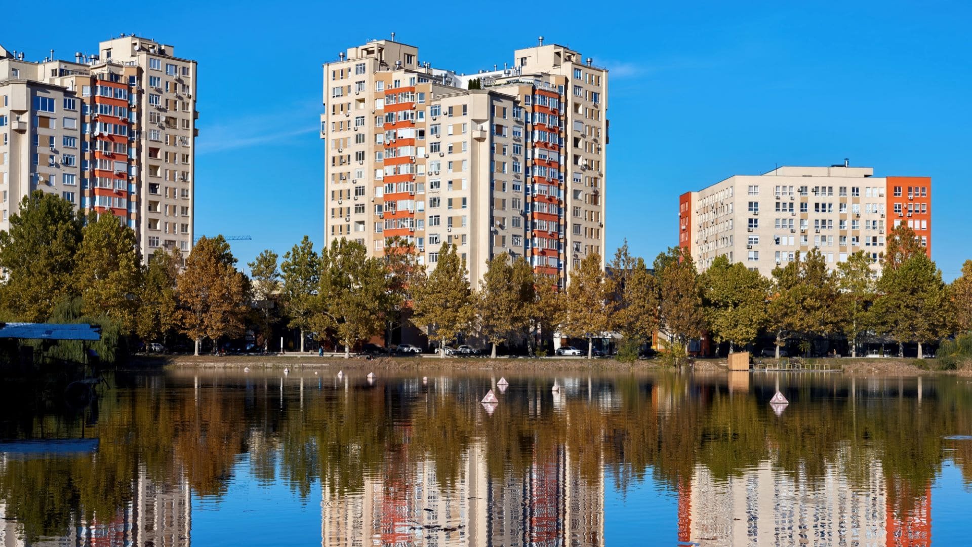 Ціни йдуть вгору, а попит нестабільний: як змінилася вартість квартир в Україні