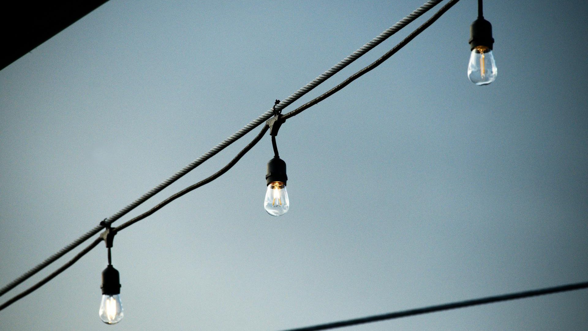 Коли і де завтра не буде світла: графік відключень на 18 лютого