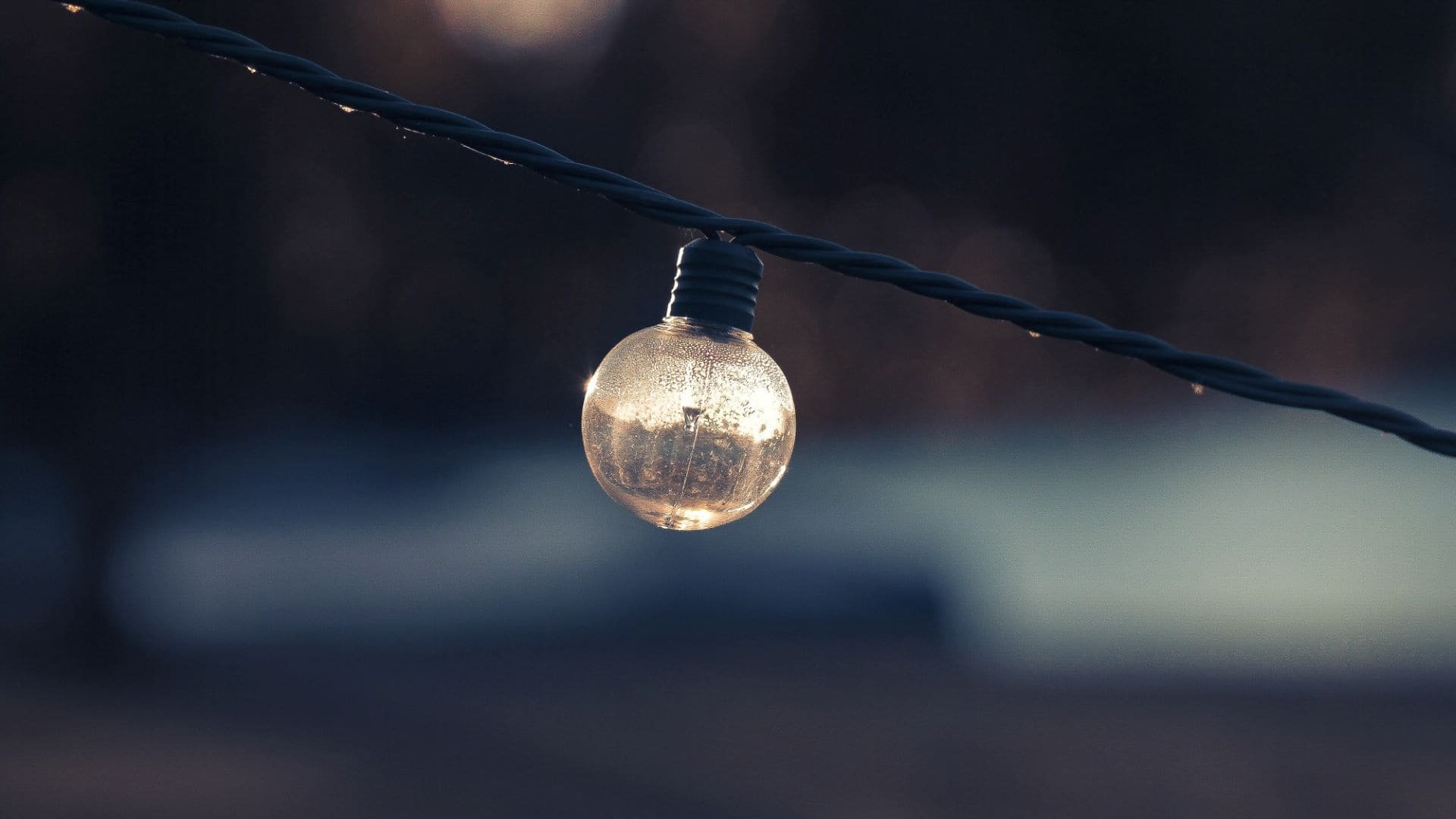 Графік відключень на 13 лютого: у п’ятницю світло вимикатимуть менше