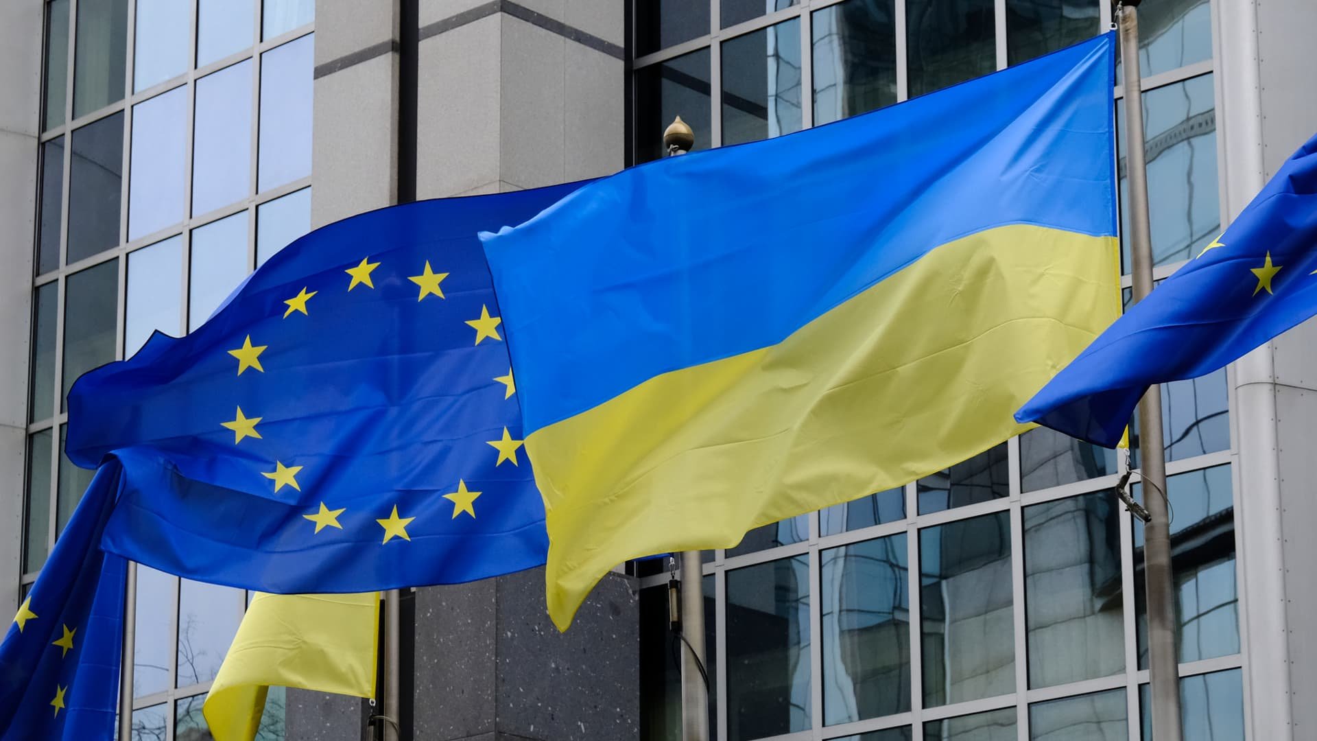 Європейська Рада вирішила розпочати переговори про вступ України в ЄС