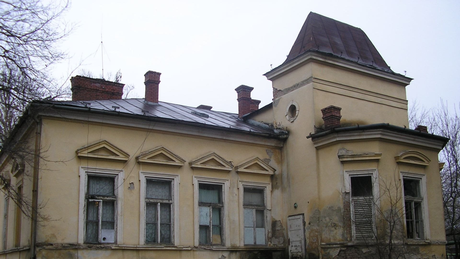 На власника історичної будівлі в Мукачеві суд наклав зобов’язання