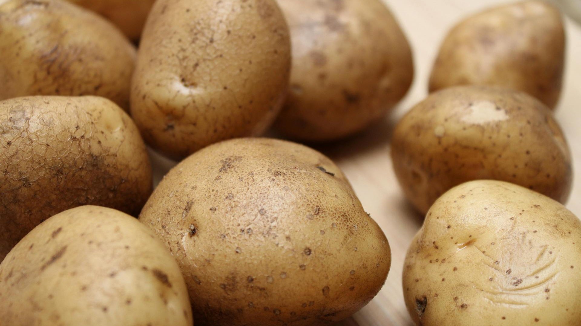 Скільки коштуватиме 1 кг картоплі до кінця року: названо ціни