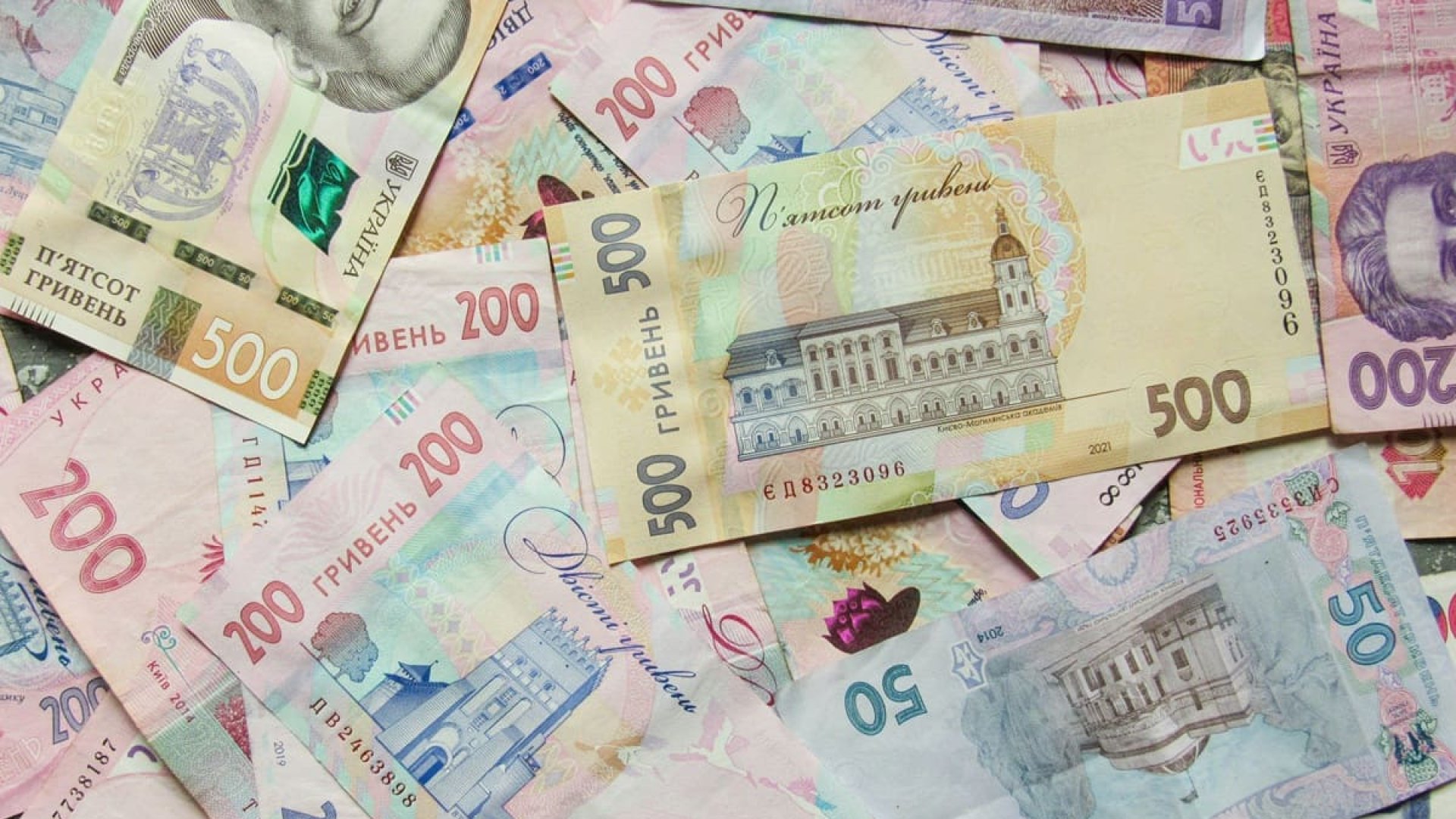 21 жовтня розпочнуть переказувати грошову допомогу для ВПО — Мінсоцполітики