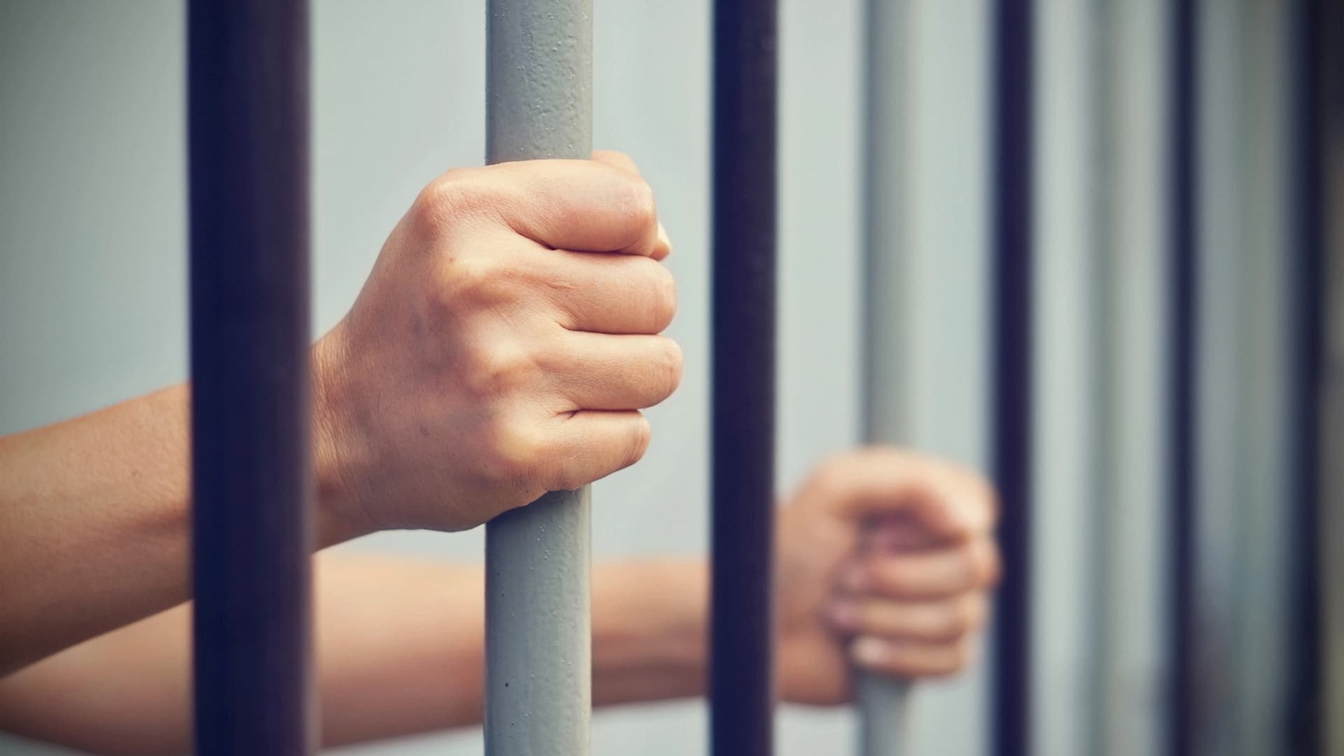 Взяли під варту чоловіка, якого підозрюють у вбивстві власного сина