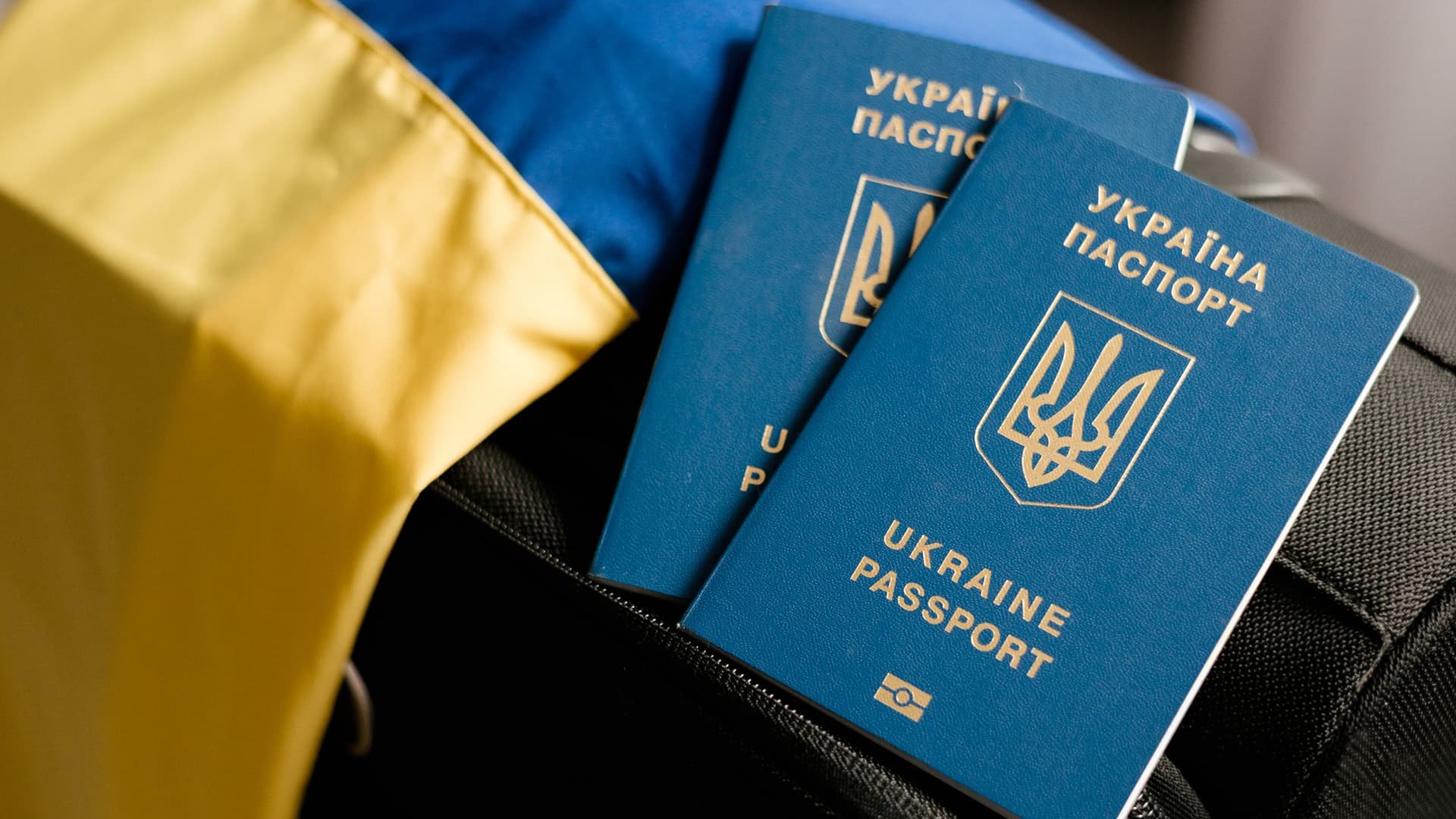 Українцям, які перебувають за кордоном, розповіли про раніше анонсовані зміни