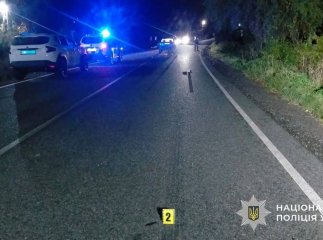 На Закарпатті під колесами автомобіля загинув пішохід На Закарпатті під колесами автомобіля загинув пішохід