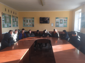 Біля кордону затримано групу осіб