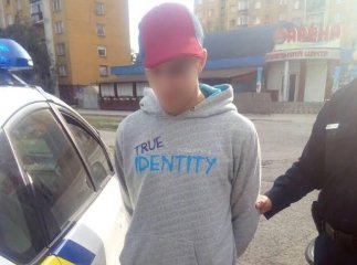 Юнак вкрав велосипед та катався на ньому по місту