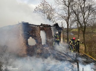 В одному із сіл Закарпаття горів житловий будинок