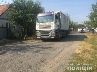 Сміттєвоз "AVE" переїхав чоловіка: подробиці від поліції