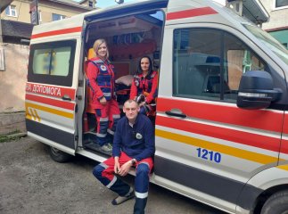 Медики реанімували жінку в «швидкій» на півдорозі з Рахова до Хуста