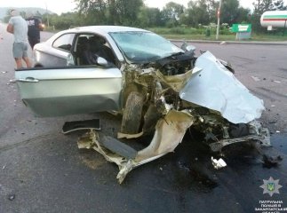 У Чинадієві зіткнулись "Alfa Romeo" та "Volkswagen": один із водіїв був п’яний