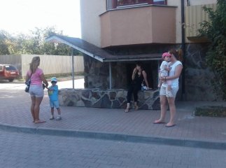 "Детально описував свої фантазії щодо нас", – ужгородки розповіли про сексуальні домагання невідомим