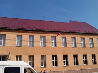 Мукачівських батьків, діти яких хочуть вчитися в спеціалізованих школах, просять поспішити