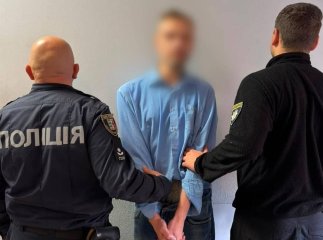 У Рахові поліція по камерах визначила, хто міг вкрасти понад 5000 гривень із каси готелю