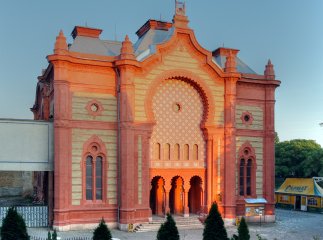 "Довірена особа" Ратушняка тепер ремонтуватиме обласну філармонію за 6 млн. грн.