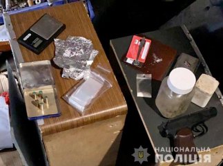 Поліція провела обшуки у Берегові