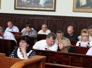 Мукачівські вчителі шукають порятунку у регіоналів