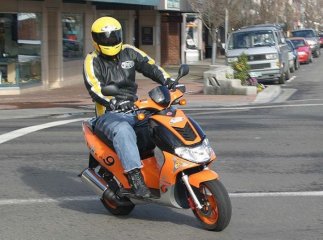 На Мукачівщині двоє школярів вкрали скутер