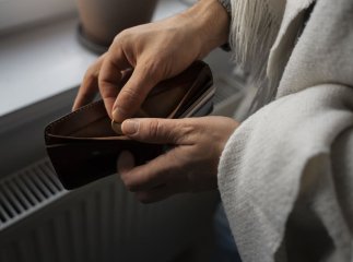 Розрив у пенсіях жінок і чоловіків: мінімалка може зрости до 6500 гривень
