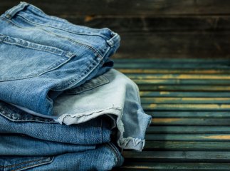 Забуті джинси знову в моді: ці моделі повертаються з минулого