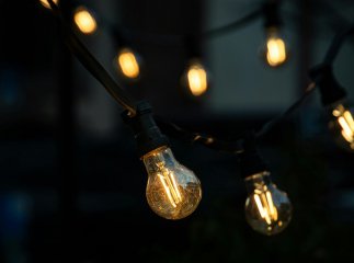 Як вимикатимуть світло 13 грудня: з’явився графік відключень