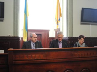 Мер Мукачева провів десятихвилинну прес-конференцію