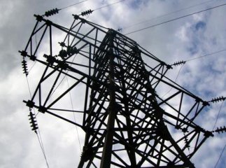 Через обірваний дріт електропередач закарпатець ледь не залишився без даху над головою