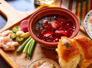 Приготувати борщ в Ужгороді: які ціни на продукти та прогнози експертів