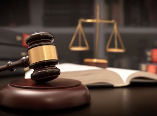 Відоме рішення суду Житель Хуста з ножем у руках напав на жінку