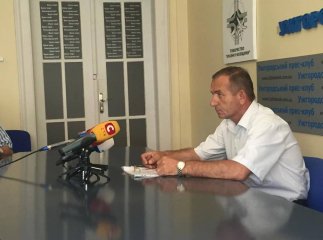 Василь Стойка: "6 тисяч військових шукають 6 бійців "Правого сектору"