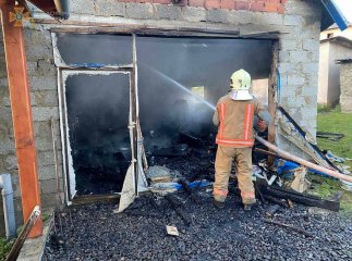 Вночі вирувала пожежа у селі Широке