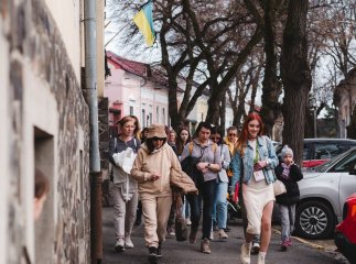 В обласному центрі Закарпаття проводять цікаві екскурсії для внутрішньо переміщених осіб