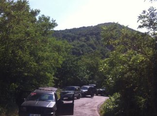 Ексклюзивні фото покинутої техніки "Правого сектору" у Мукачеві після перестрілки