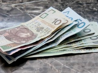 Тим, хто планує їхати до Польщі, може знадобитися більше грошей: хочуть скоригувати ліміти