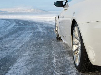 Рятувальники та синоптики Закарпаття попереджають водіїв про ожеледицю на дорогах