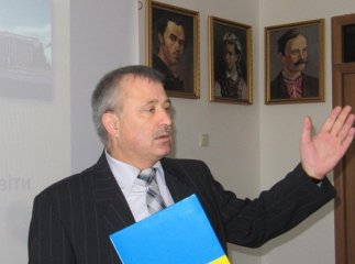 Головний освітянин Мукачева висунувся в Ужгород
