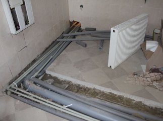 У Мукачеві ремонтують мережі центральної районної лікарні