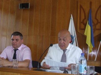 Нового голову Берегівської РДА Геннадій Москаль представив угорською мовою