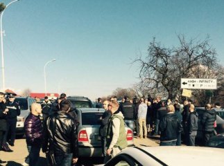 На українсько-словацькому кордоні автомобілісти блокуватимуть рух транспорту протягом ночі