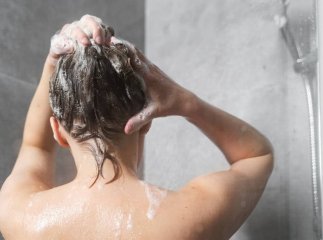 Зранку чи ввечері: коли краще мити голову, щоб волосся довше було чистішим