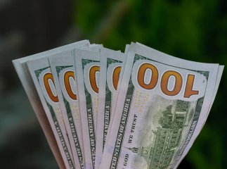 Курс долара у банках сьогодні