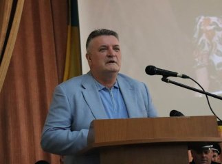 Екс-очільник УМВС Закарпаття здивував своєю реакцією на виступ Ренати Штіфель