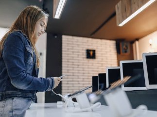 Названо найпопулярніші смартфони початку 2026 року: скільки коштують в Україні