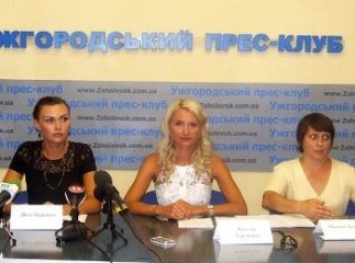 В Ужгороді залежні від "штучної нирки" не можуть отримати кошти, що виділяє держава