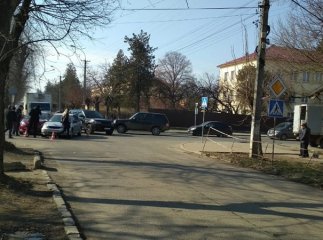 В Ужгороді зіткнулися два легковики