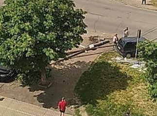 Автомобіль в Ужгороді зніс електроопору