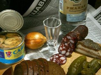 Двоє зловмисників спочатку мукачівця напоїли, а потім пограбували