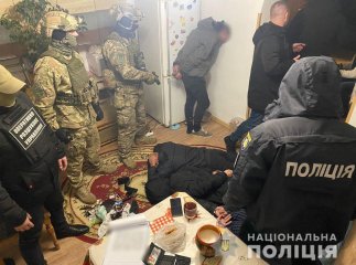Поліція та СБУ провели спецоперацію на Закарпатті: відомо, кого затримали