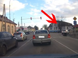 "Спецконтроль" зафіксував грубе порушення ПДР водієм автомобіля із дипломатичними номерами